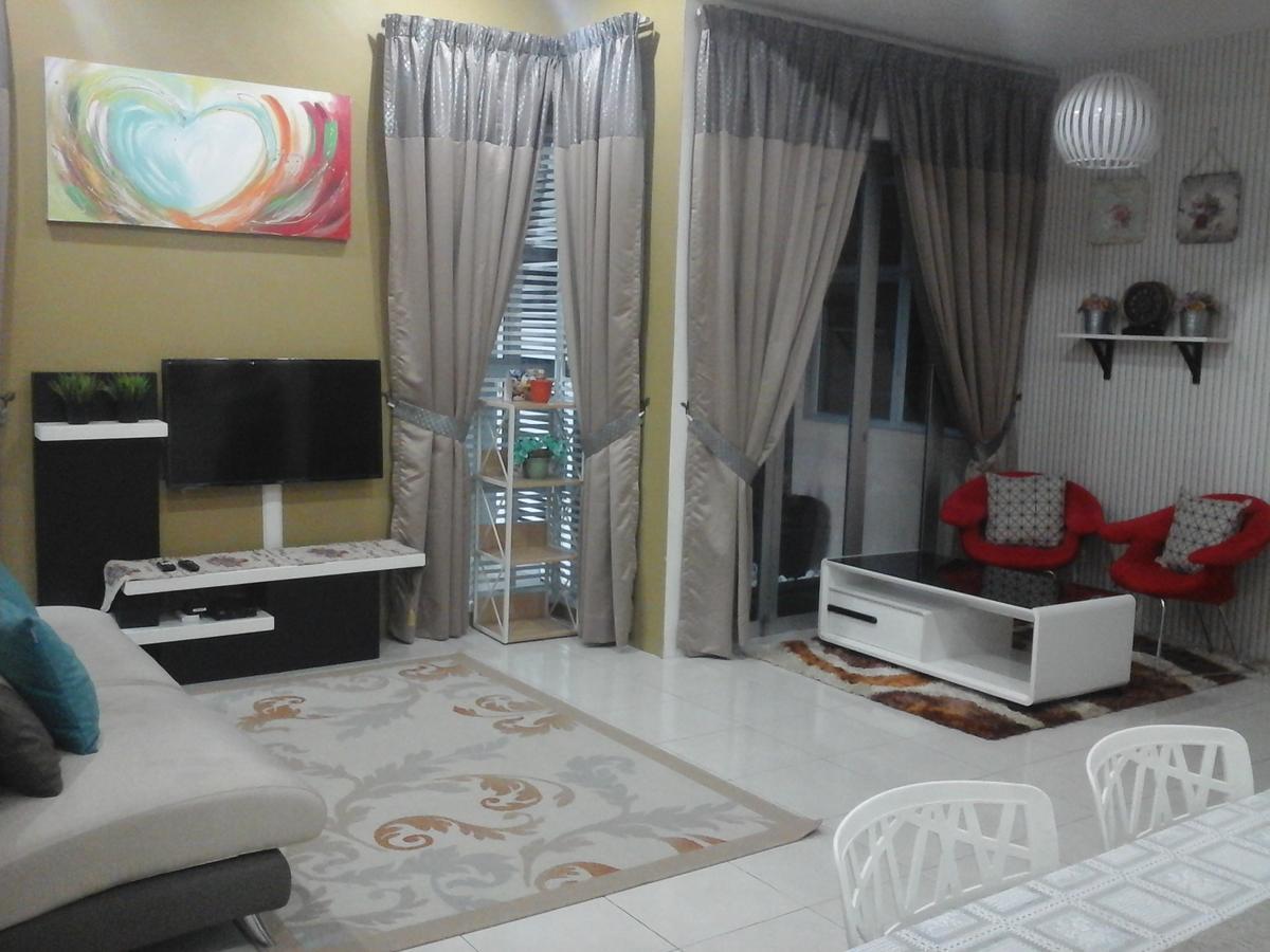 Miker Homestay Seri Iskandar Exterior photo